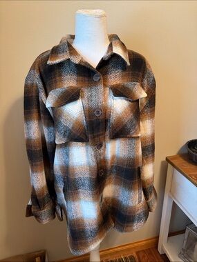 NEW Oversized Plaid Utility Shacket in Brown and Cream - Large